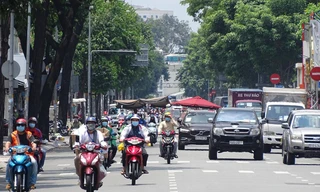 Số ca mắc COVID-19 tăng nhanh, vùng xanh tụt giảm