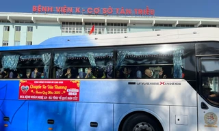 Ấm áp nghĩa tình trên những 'Chuyến xe yêu thương' cho người nhà và bệnh nhân ung thư