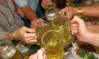 Báo động, mỗi năm hơn 40.000 ca tử vong liên quan rượu bia