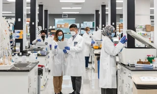 Tuyển người thử nghiệm lâm sàng vắc xin ngừa biến thể Delta