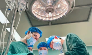 Người phụ nữ suýt phải cắt cụt chân vì ung thư, dấu hiệu cảnh báo chỉ từ một nốt ruồi nhỏ