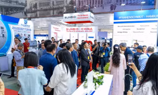 Hàng trăm công nghệ y tế đỉnh cao trình làng 