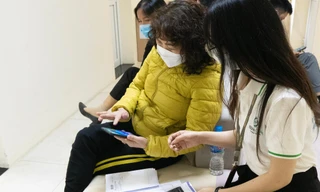 Hỗ trợ người dân đăng ký thủ tục khám bệnh không giấy tờ