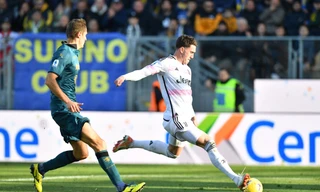 Vlahovic lập công giúp Juventus giành 3 điểm.