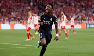 Vinicius Jr ăn mừng bàn thắng.