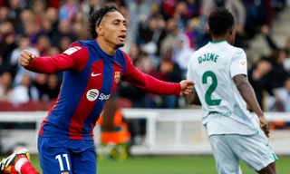 Raphinha tỏa sáng trong trận thắng của Barcelona.