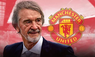 Sir Jim Ratcliffe hoàn tất việc mua lại cổ phần ở Man United.