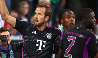 Bayern đã đánh bại Gladbach 2-1 ở trận lượt đi Bundesliga,