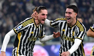 Rabiot ghi bàn thắng quý giá giúp Juventus vượt qua Roma.