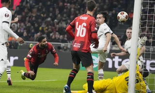 Tiền vệ Loftus Cheek tỏa sáng ở trận lượt đi.