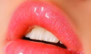 Chăm sóc môi mùa lạnh