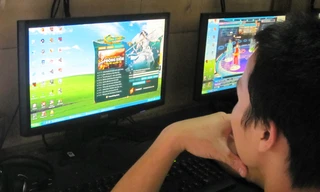 Nghiện game dễ dẫn tới cáu gắt, thích bạo lực, dễ bị kích động. Ảnh minh họa: Như Ý