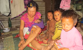 Sơn nữ liều mình 'ăn trái cấm'