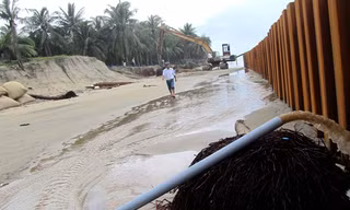 Biển đang “nuốt” di sản Hội An
