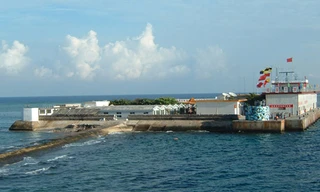 Trung Quốc đang đẩy mạnh xây dựng bất hợp pháp trên Đá Chữ Thập. Ảnh: People’s Daily