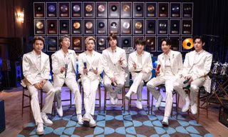 BTS bị so sánh với virus Corona, ARMY “giận tím người” đồng loạt treo hashtag yêu cầu lời xin lỗi