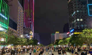 Giới trẻ TP.HCM đi chơi ngày 2/9: Nhộn nhịp nhưng vẫn ý thức giữ an toàn trong mùa dịch