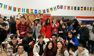 Du học sinh Việt chuẩn bị đón Tết Trâu Vàng xa nhà như thế nào giữa quy định giãn cách?