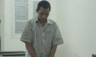 Ép nữ sinh đến nhà nghỉ hiếp dâm rồi cướp