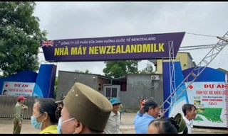 Nhà máy sữa Công ty CP sữa dinh dưỡng Quốc tế Newzealand tại Hòa Bình.