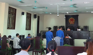 Phiên phúc thẩm vụ án “Tổ chức sử dụng trái phép chất ma túy” xảy ra tại xã Đông Xuân tại Tòa án nhân dân tỉnh Thái Bình ngày 23/6.