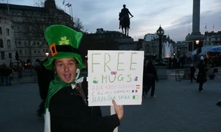 Làm gì để có tiền đi phượt khắp thế giới?