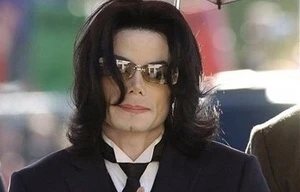 'Có thể Michael Jackson tự tử vì các khoản nợ'