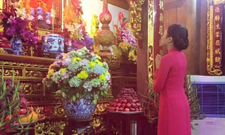 Phương Mỹ Chi diện áo dài duyên dáng như thiếu nữ