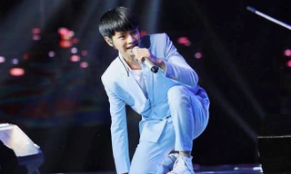 Chàng trai 18 tuổi giành quán quân Bài hát hay nhất 