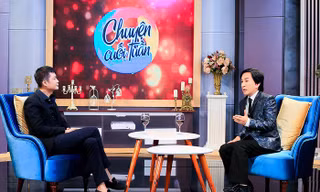 Nghệ sĩ Kim Tử Long cho rằng việc không có một nhà hát dành riêng cho cải lương là một lỗi lầm rất lớn với bộ môn nghệ thuật này.