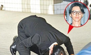 Ca sĩ Nhật Bản quỳ gối, cúi rạp đầu xin lỗi người hâm mộ