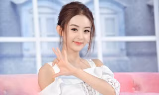 Showbiz 8/3: Thực hư tin đồn Triệu Lệ Dĩnh sinh con trai đầu lòng