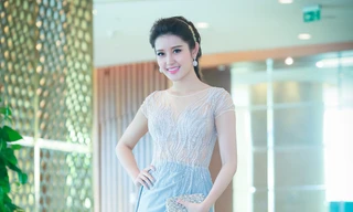 Á hậu Huyền My đẹp hút hồn tại họp báo 