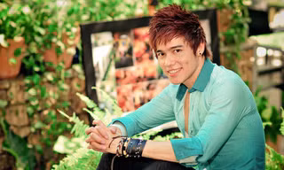 Lưu Chí Vỹ được bạn bè, đồng nghiệp nhận xét là người hiền lành, dễ thương.