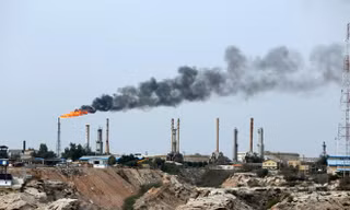 Một cơ sở khai thác dầu trên đảo Khark của Iran. (Nguồn: AFP/TTXVN)
