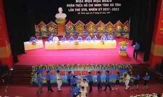 Các đại biểu bỏ phiếu bầu BCH nhiệm kỳ mới.