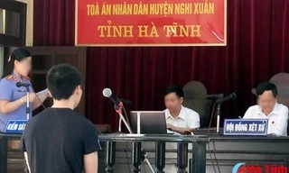 Bị cáo Ngô Văn Giáp tại phiên tòa (ảnh báo Hà Tĩnh).