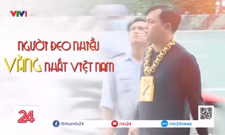 Phúc XO vừa bị tạm giữ từng lên sóng VTV vì đeo 13kg vàng