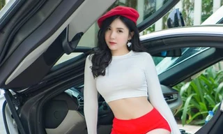 Vẻ ngoài 'nóng bỏng' của bạn gái Quang Lê