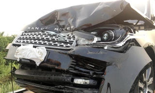 8 ôtô biến dạng sau tai nạn do khói mù mịt trên cao tốc Long Thành