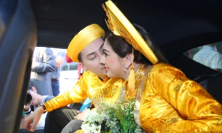 Showbiz 28/12: Những chi tiết cực độc chỉ có ở đám cưới Lâm Khánh Chi