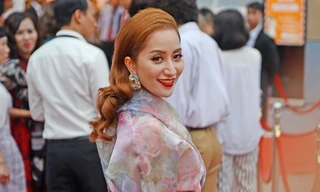 Khánh Thi đến mừng đám cưới người yêu cũ Chí Anh