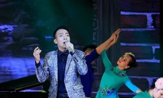 Ca sĩ Việt Hoàn kể kỉ niệm với thầy giáo cũ Bùi Gia Khánh và NSND Lê Dung.