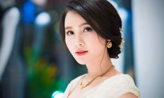 MC Minh Hà không ngại tiết lộ về mức lương ở VTV.