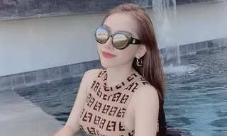 Bạn gái hotgirl của Vũ Văn Thanh U23 diện bikini khoe body 'bỏng mắt'