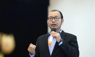 Lê Đình Hiếu từng được Forbes Việt Nam vinh danh trong danh sách 30 người trẻ dưới 30 tuổi nổi bật nhất năm 2016. Ảnh: Như Ý.