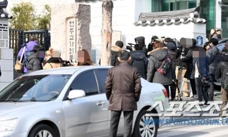 Khán giả quây kín nơi thành hôn của Bi Rain và Kim Tae Hee