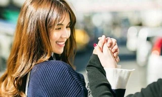 Một số ý kiến cho rằng nếu tình yêu với Hoàng Kiều là một bản hợp đồng thì người đẹp Ngọc Trinh vẫn "lỗ" nặng.