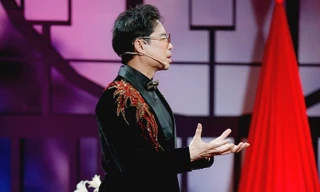 Danh ca Ngọc Sơn trong chương trình "Thần tượng Bolero".