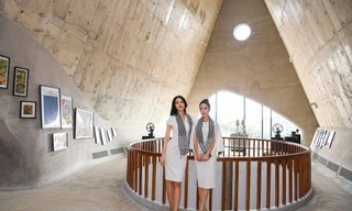 Hoa hậu Thùy Dung tái xuất trẻ đẹp sau 10 năm đăng quang 